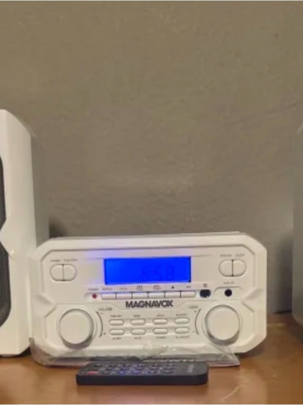 White Portable Audio System with AM/FM and Digital Display